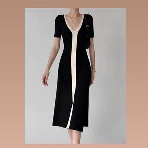 Commense - Two Tone V-Neck Knit Slit Midi Dress
